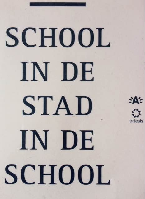 katrijn-apostel-school-in-de-stad-in-de-school