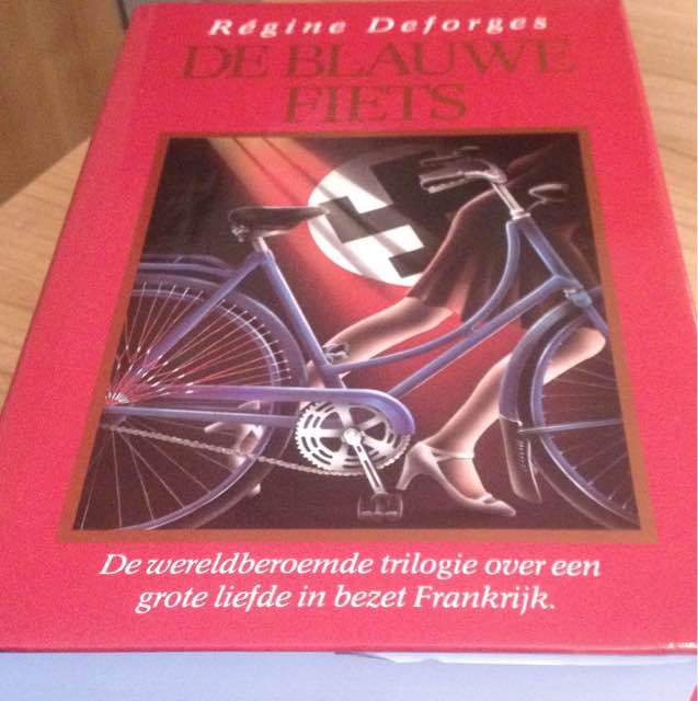 regine-delforges-de-blauwe-fiets--trilogie